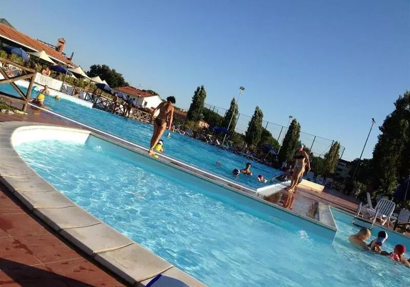 Отель Villaggio Mare Si