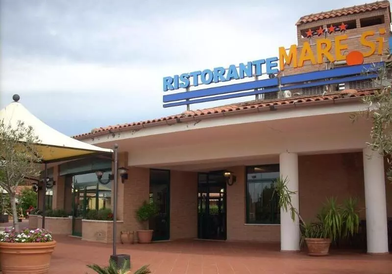 Отель Villaggio Mare Si