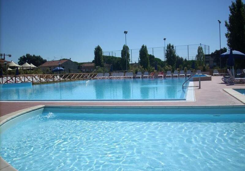 Отель Villaggio Mare Si