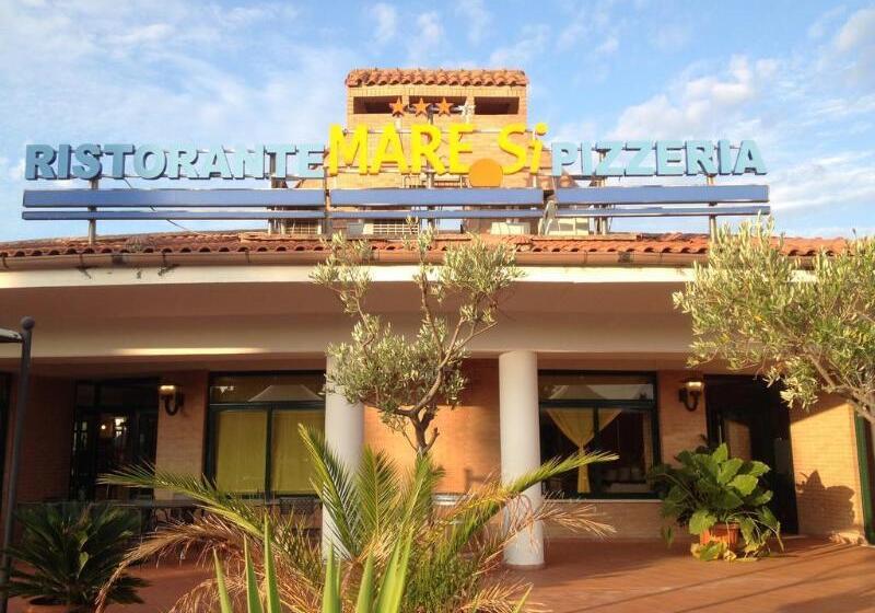 Отель Villaggio Mare Si