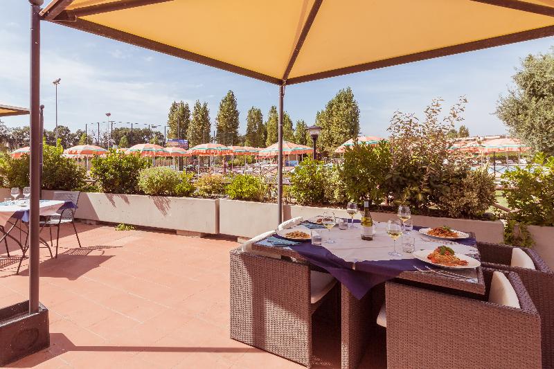 Отель Villaggio Mare Si