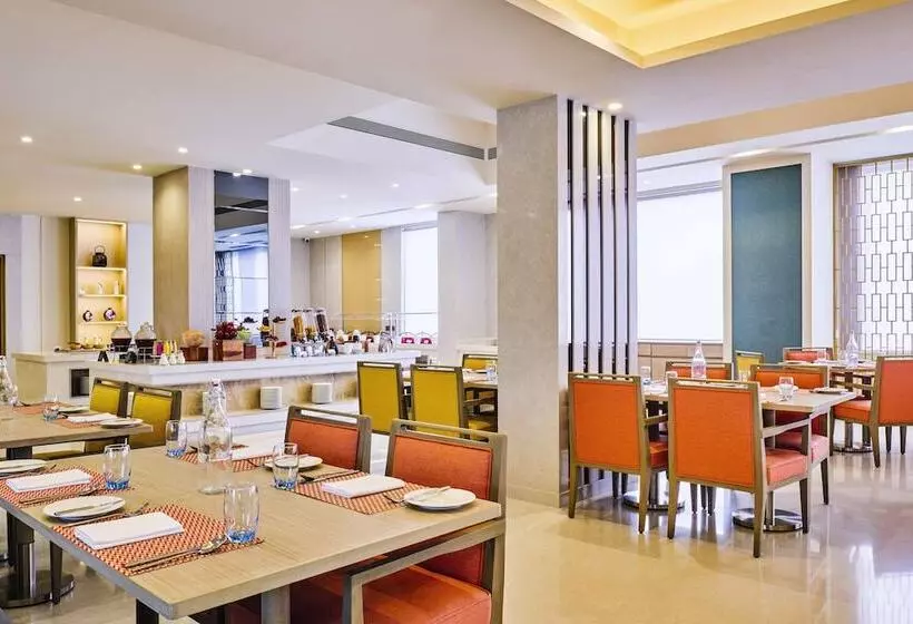 فندق Vivanta Ahmedabad Sg Highway