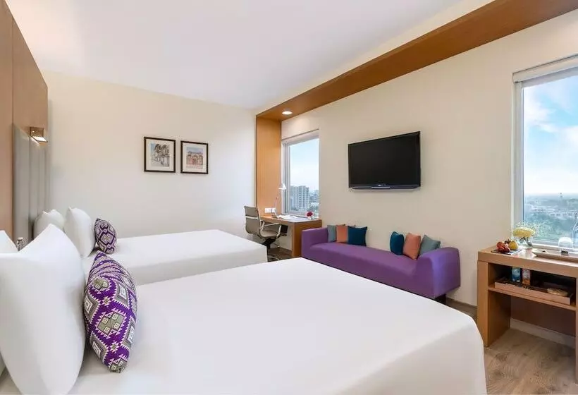 فندق Vivanta Ahmedabad Sg Highway