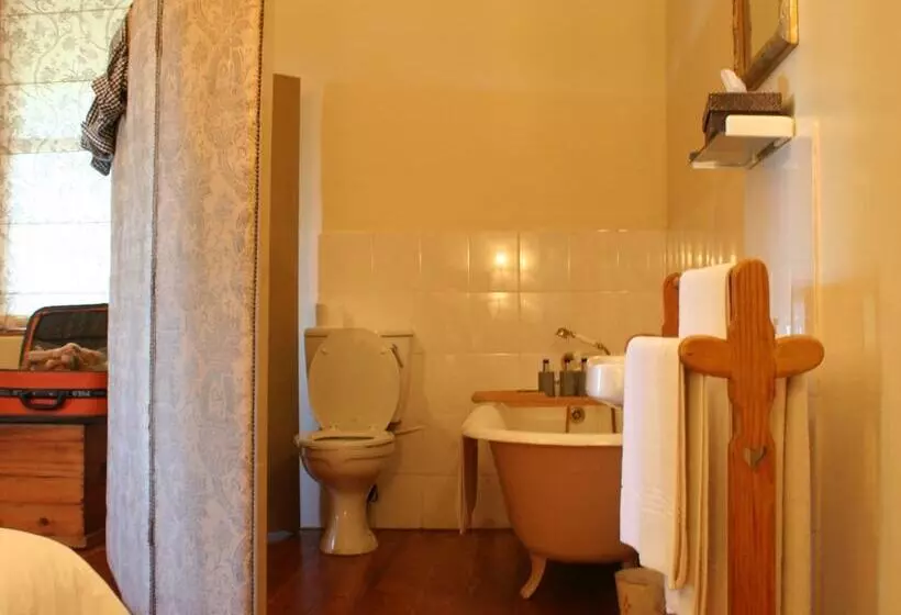 Leeuwenbosch Country House   Amakhala Game Reserve