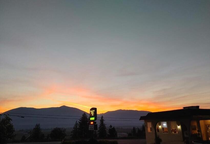 Magnuson Hotel Creston