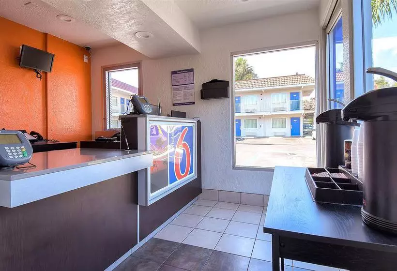 Motel 6 Los Angeles Norwalk