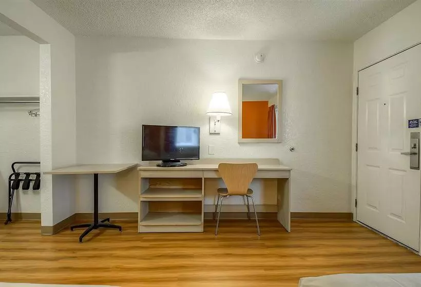 Motel 6 Los Angeles Norwalk