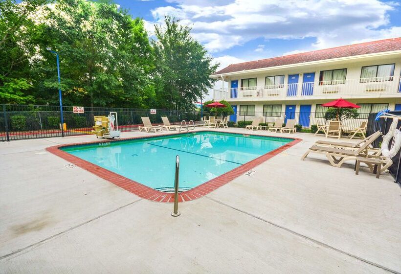 Motel 6 Huntsville, Tx