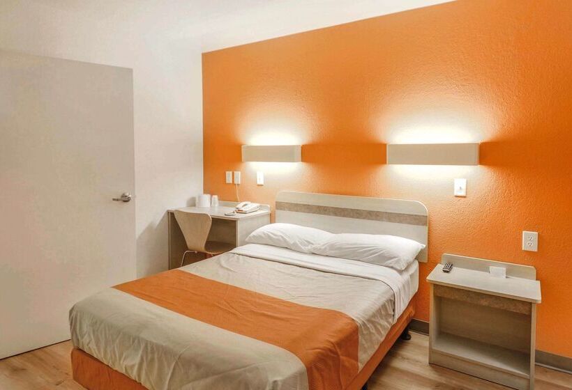 Motel 6 Huntsville, Tx