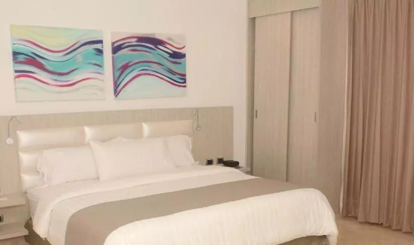 هتل Radisson Diamond Barranquilla