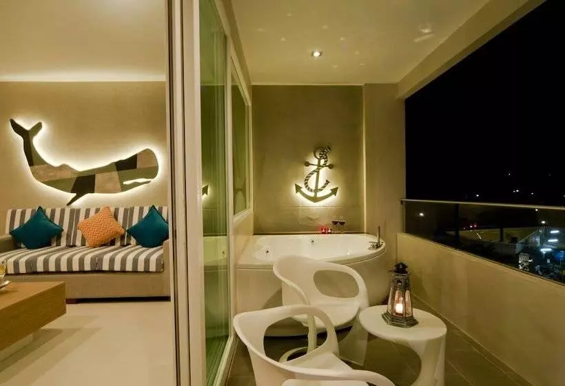 Ratana Apart Hotel At Kamala