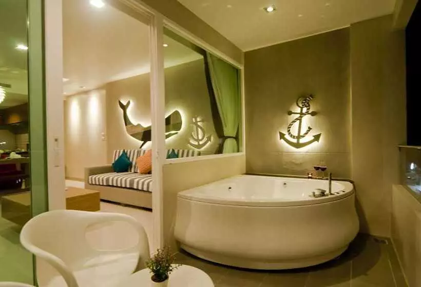 Ratana Apart Hotel At Kamala