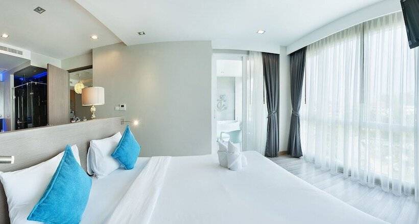 Ratana Apart Hotel At Kamala