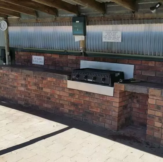 Tradewinds Apartments