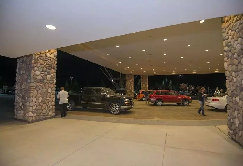 Winriver Resort And Casino