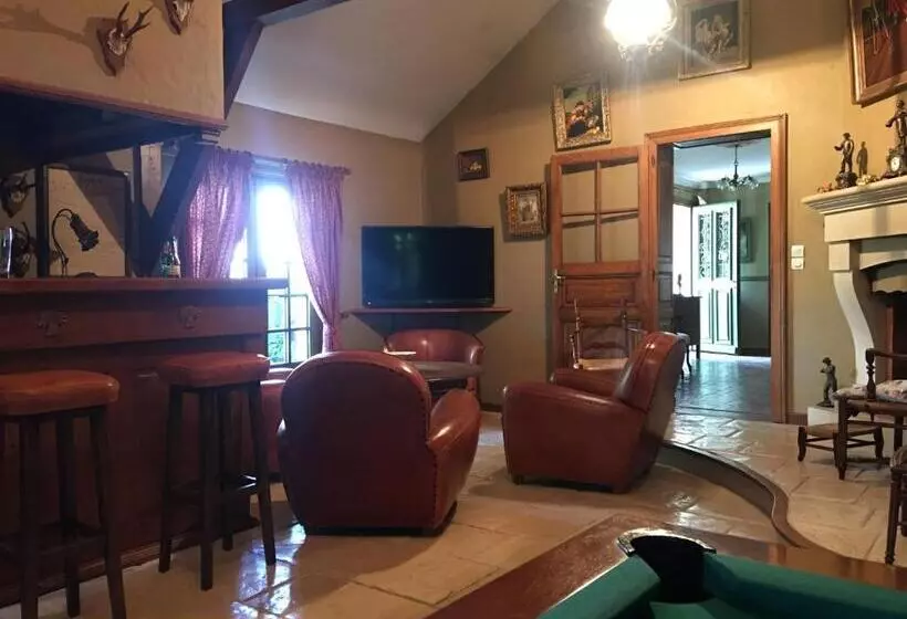 Aamiaismajoitus (B&B) La Haie à Cerf