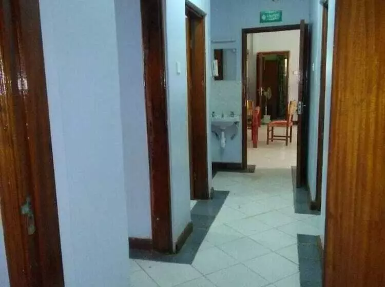 هتل El Paso Gardens Kisumu