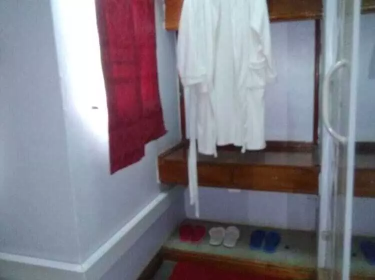 هتل El Paso Gardens Kisumu