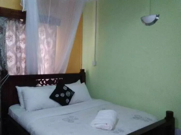 هتل El Paso Gardens Kisumu