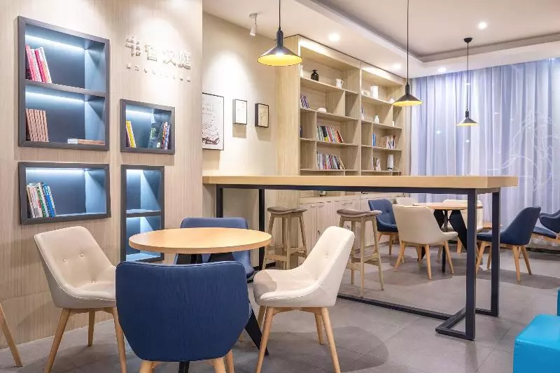 Hotelli Hanting Express Qidong Jianghai Middle Road