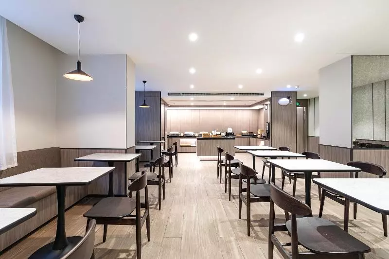 Hotelli Hanting Express Qidong Jianghai Middle Road