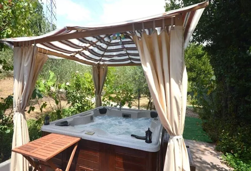 هتل Lazzaro Apartments