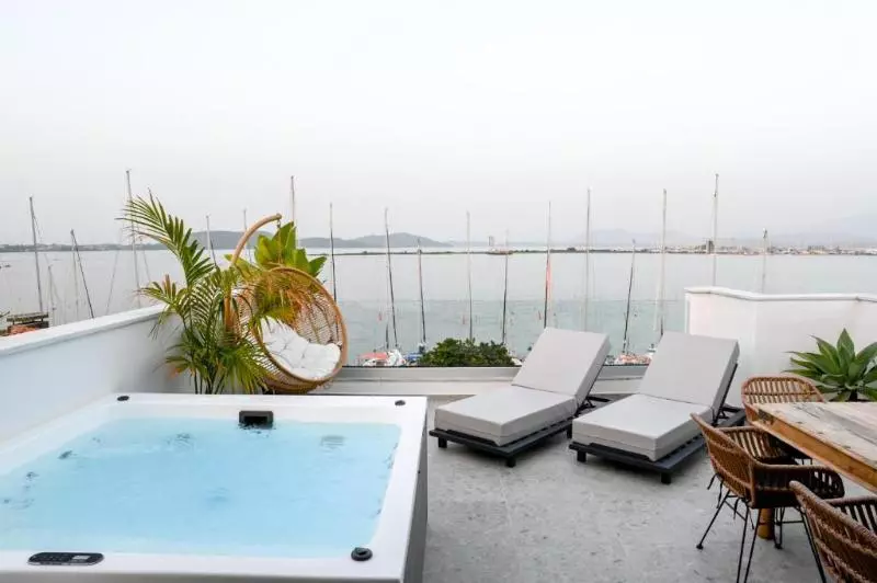 Hotelli The Well View