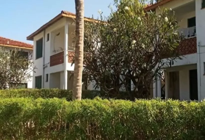 هتل Bubbles Cottages