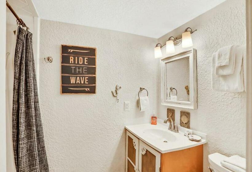 בית מלון כפרי Clipper Cabana Beachwalk Condo