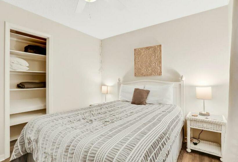 בית מלון כפרי Clipper Cabana Beachwalk Condo