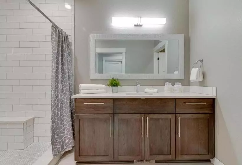 Hotelli Johnson Street Studio