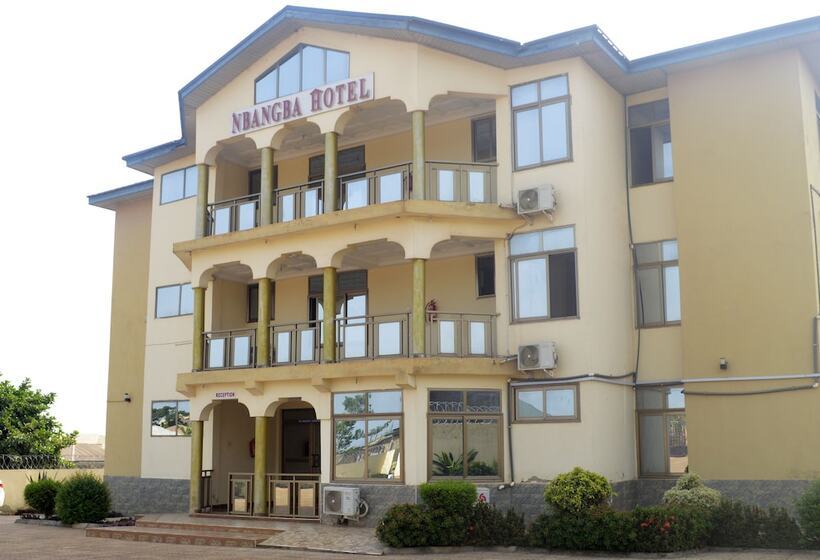 בית מלון כפרי Nbangba