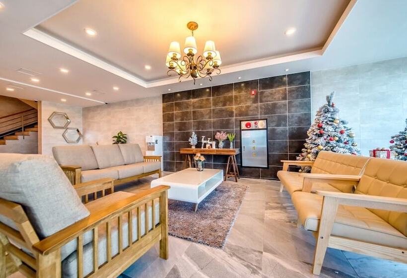 هتل Seogwipo Jay Hill And City