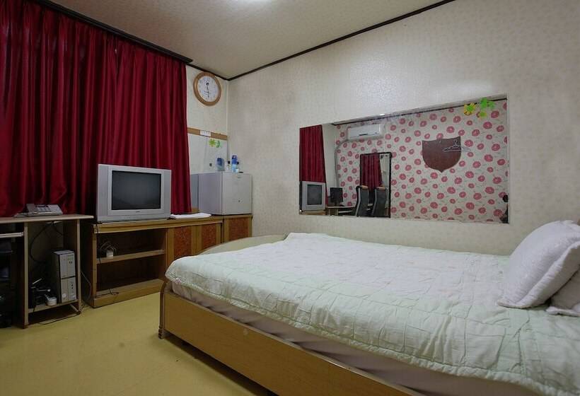 Szálloda Seosan Chowon Park