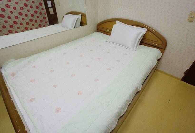 Szálloda Seosan Chowon Park