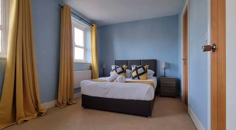 Hotelli Wren Way Serviced Accommodation