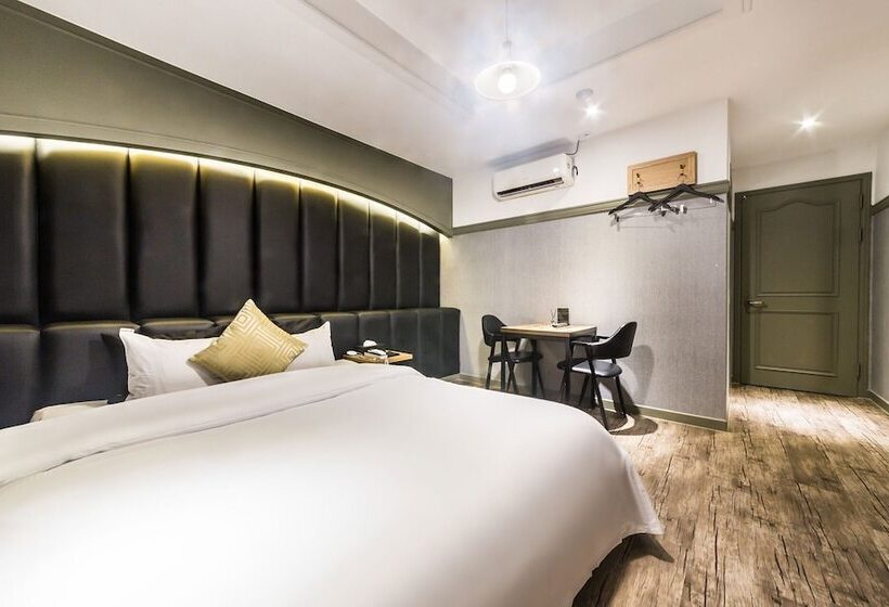 בית מלון כפרי Bundang Golden