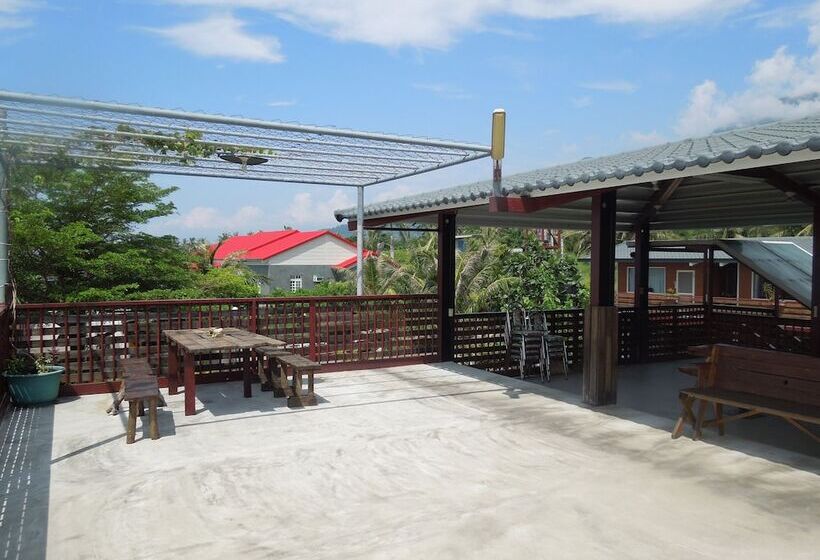 هتل Dulan Red House