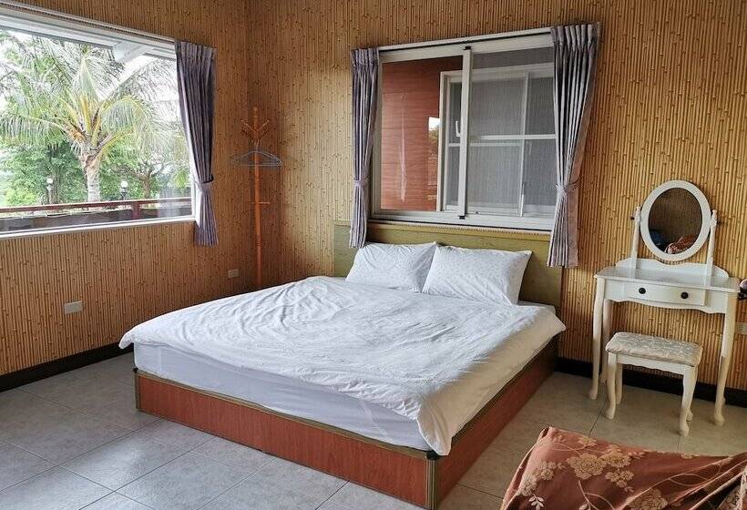 هتل Dulan Red House