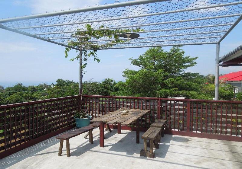 هتل Dulan Red House