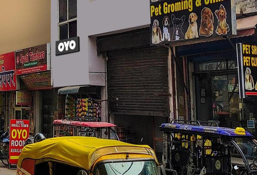 בית מלון כפרי Flagship 700363  Small Town