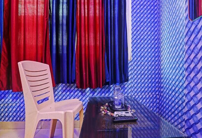 בית מלון כפרי Flagship 700363  Small Town