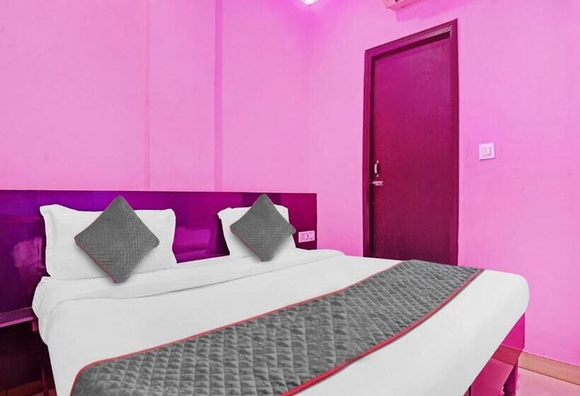 בית מלון כפרי Flagship 700363  Small Town