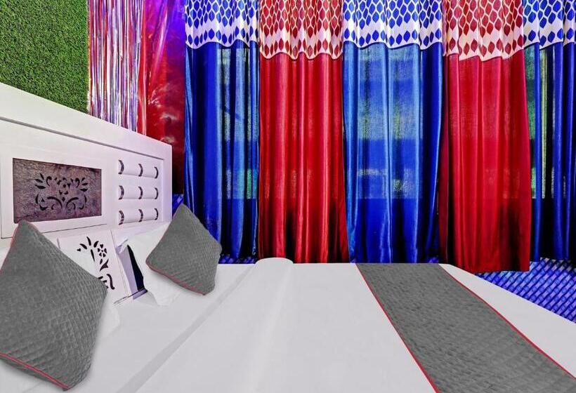 בית מלון כפרי Flagship 700363  Small Town