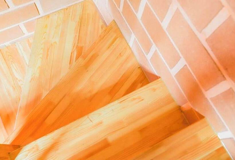 هتل Goesan Geumneung Hwangto Pension