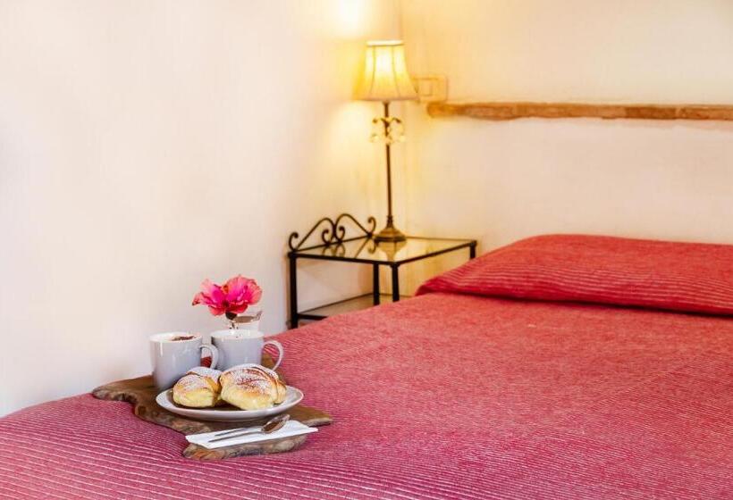 בית מלון כפרי La Cisterna