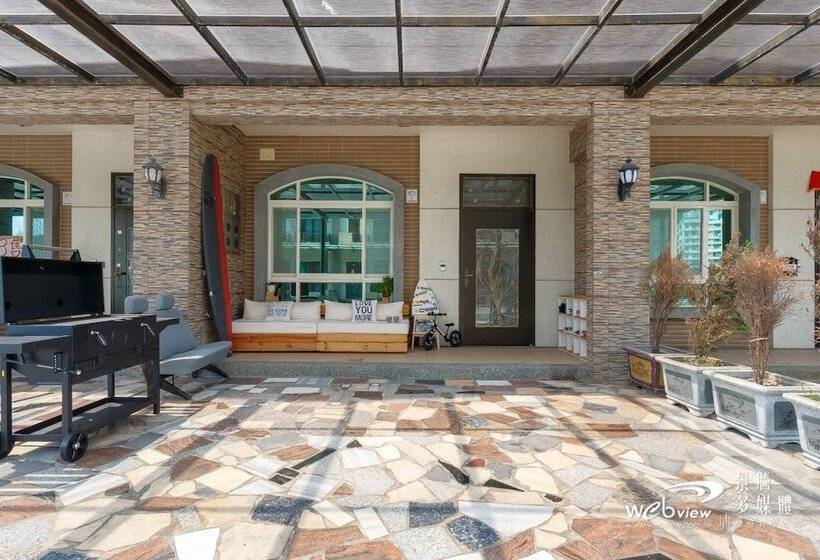 هتل Namiaru Surf Studio