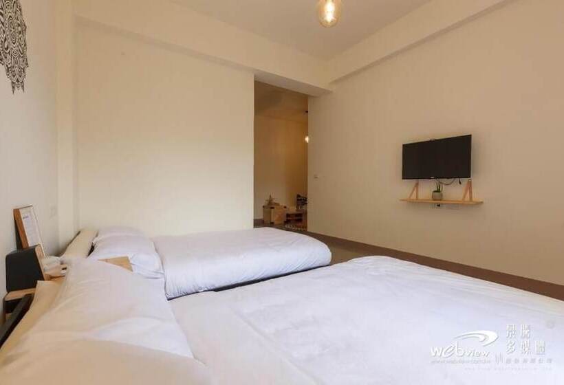 هتل Namiaru Surf Studio