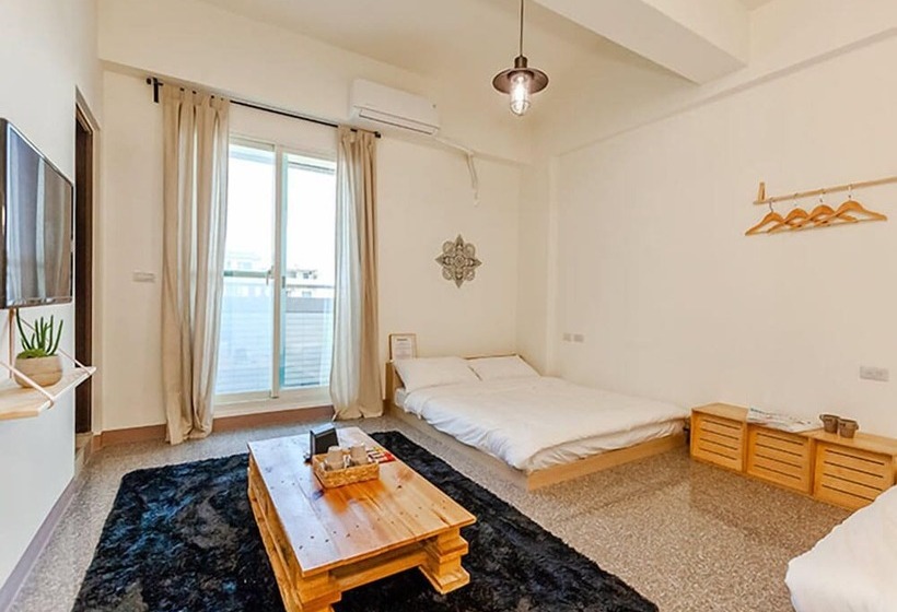 هتل Namiaru Surf Studio