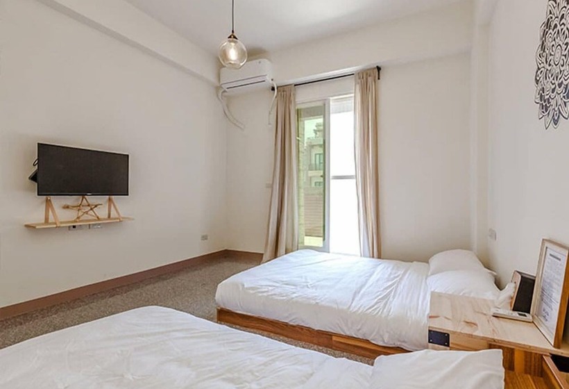 هتل Namiaru Surf Studio